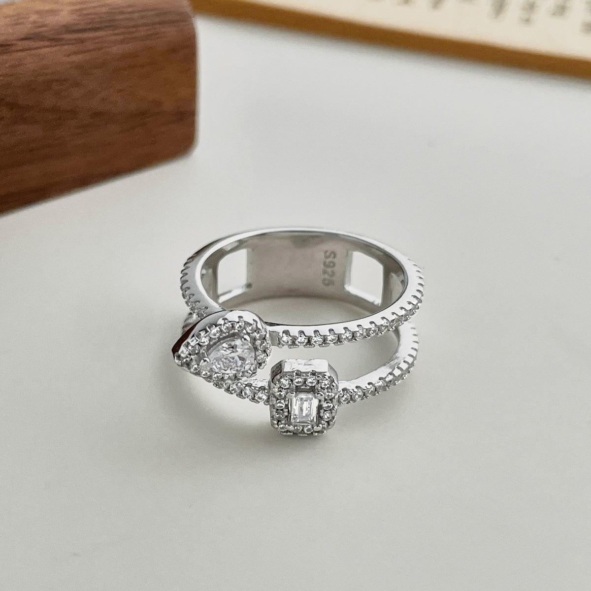 Double Halo Open-Band Ring