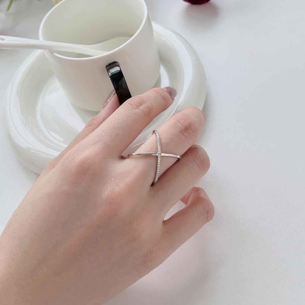 Criss-Cross Ring