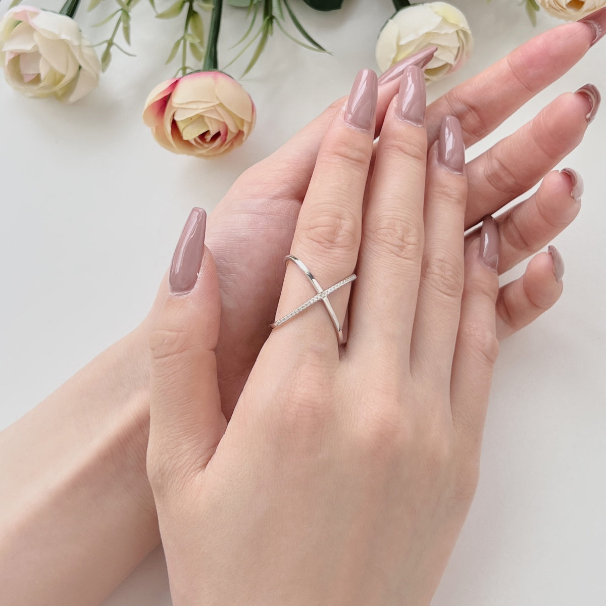 Criss-Cross Ring