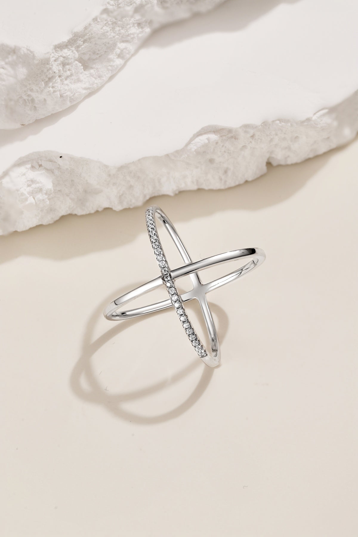 Criss-Cross Ring