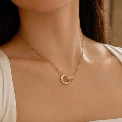 Gold Interlocking Circles Necklace