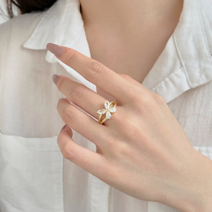 Floral Design Ring - Gold