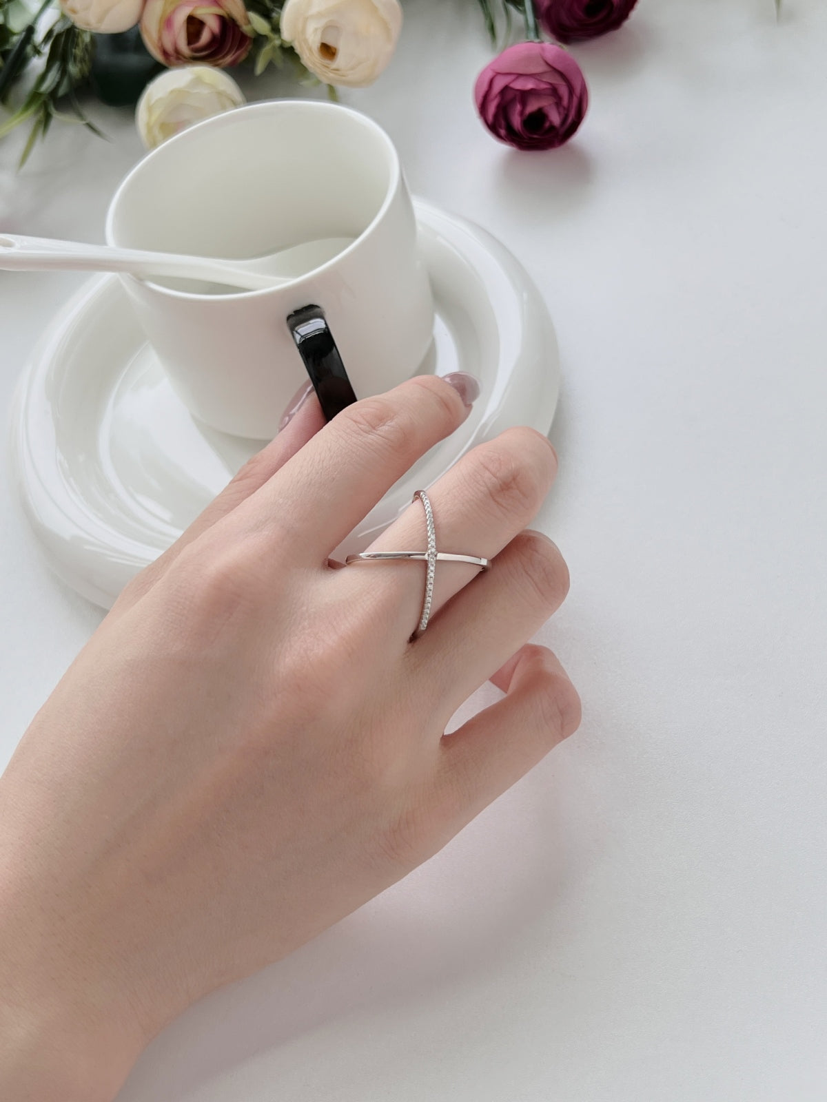 Criss-Cross Ring