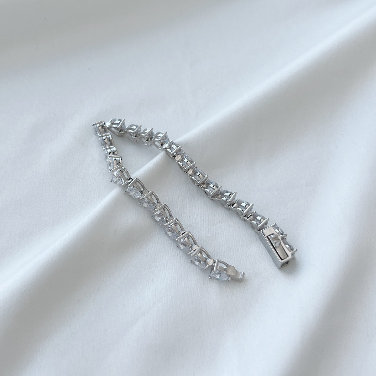 Heart-Cut Tennis Bracelet