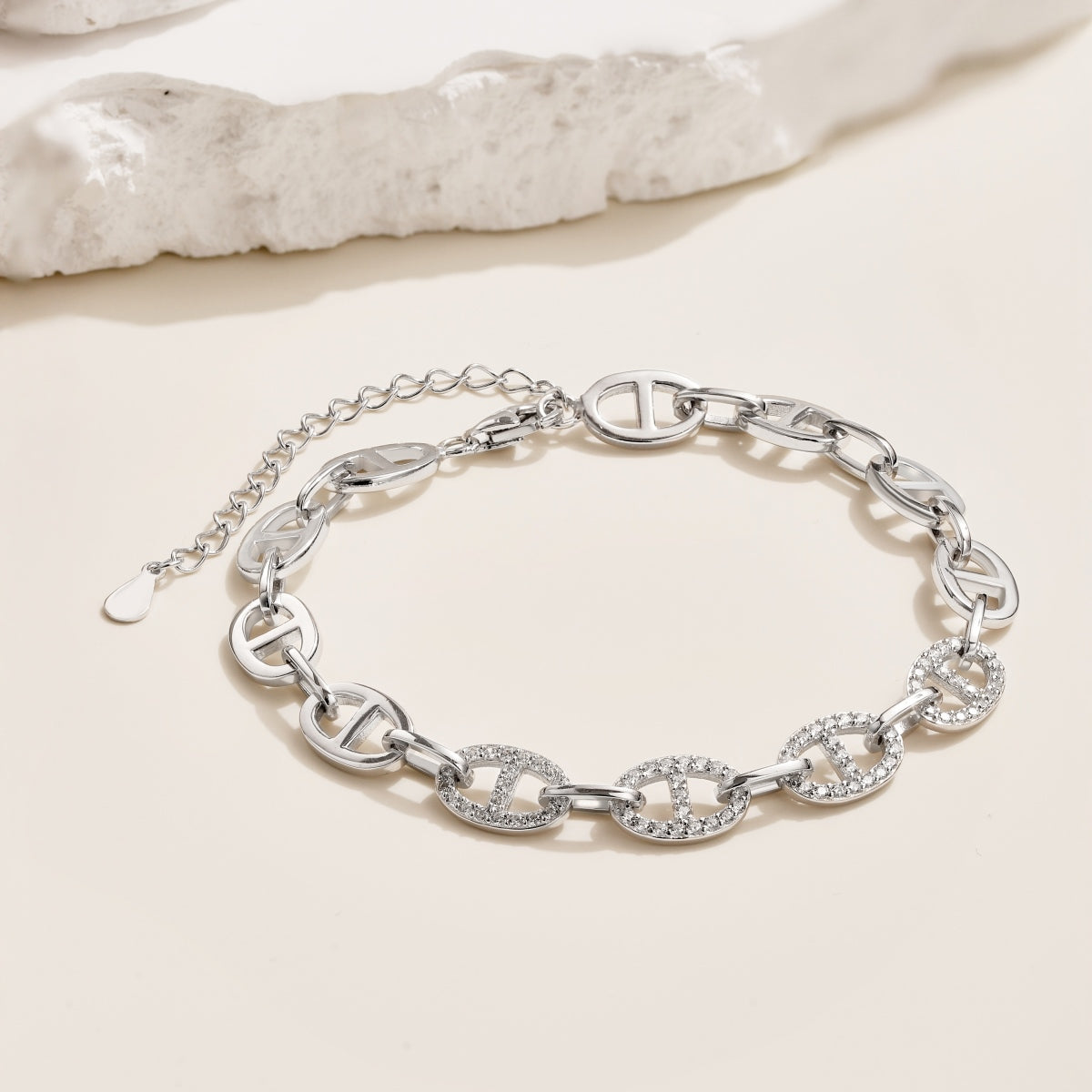 Interlocking Link Bracelet