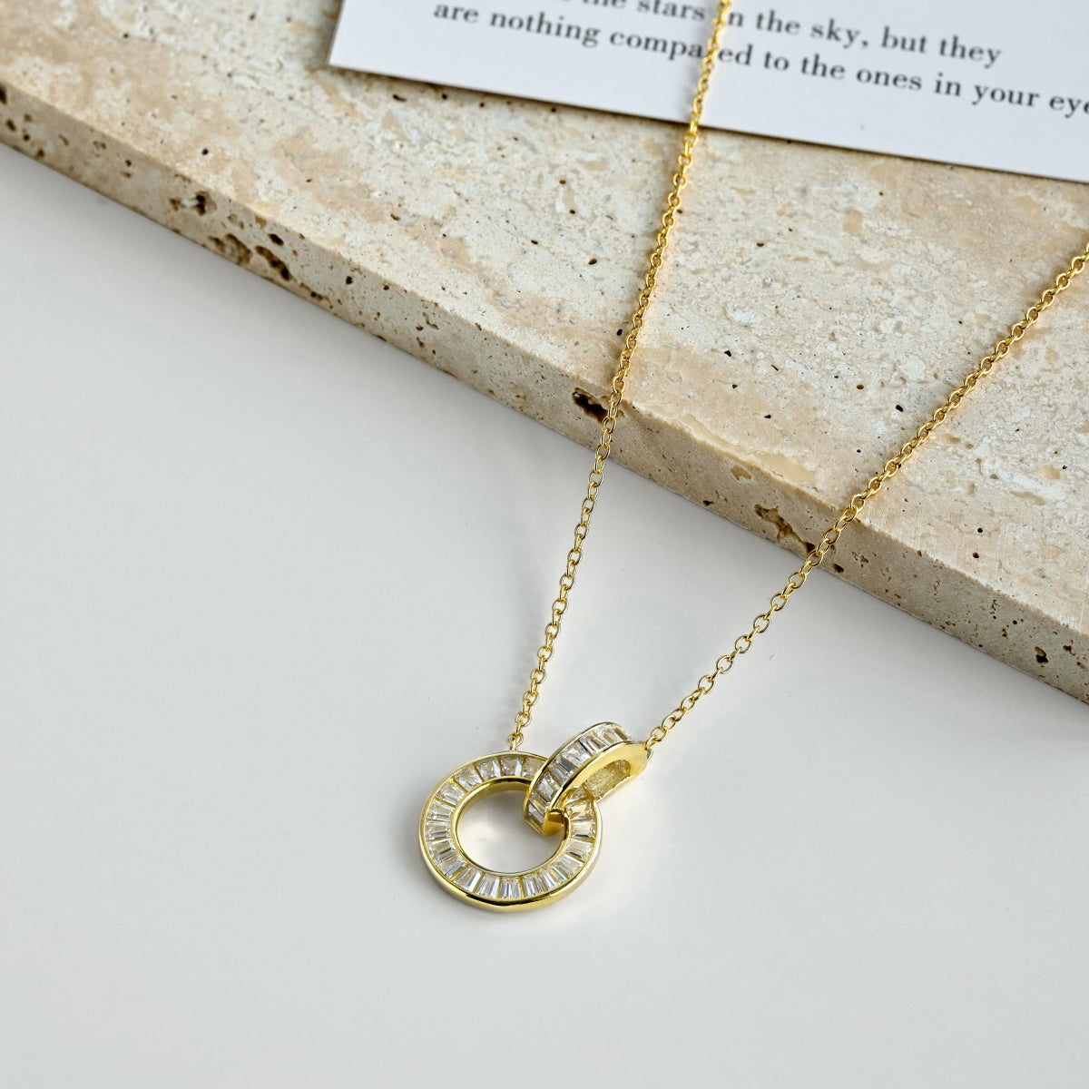 Gold Interlocking Circles Necklace