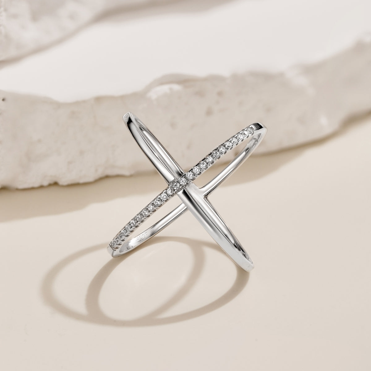 Criss-Cross Ring