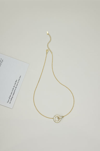 Gold Interlocking Circles Necklace